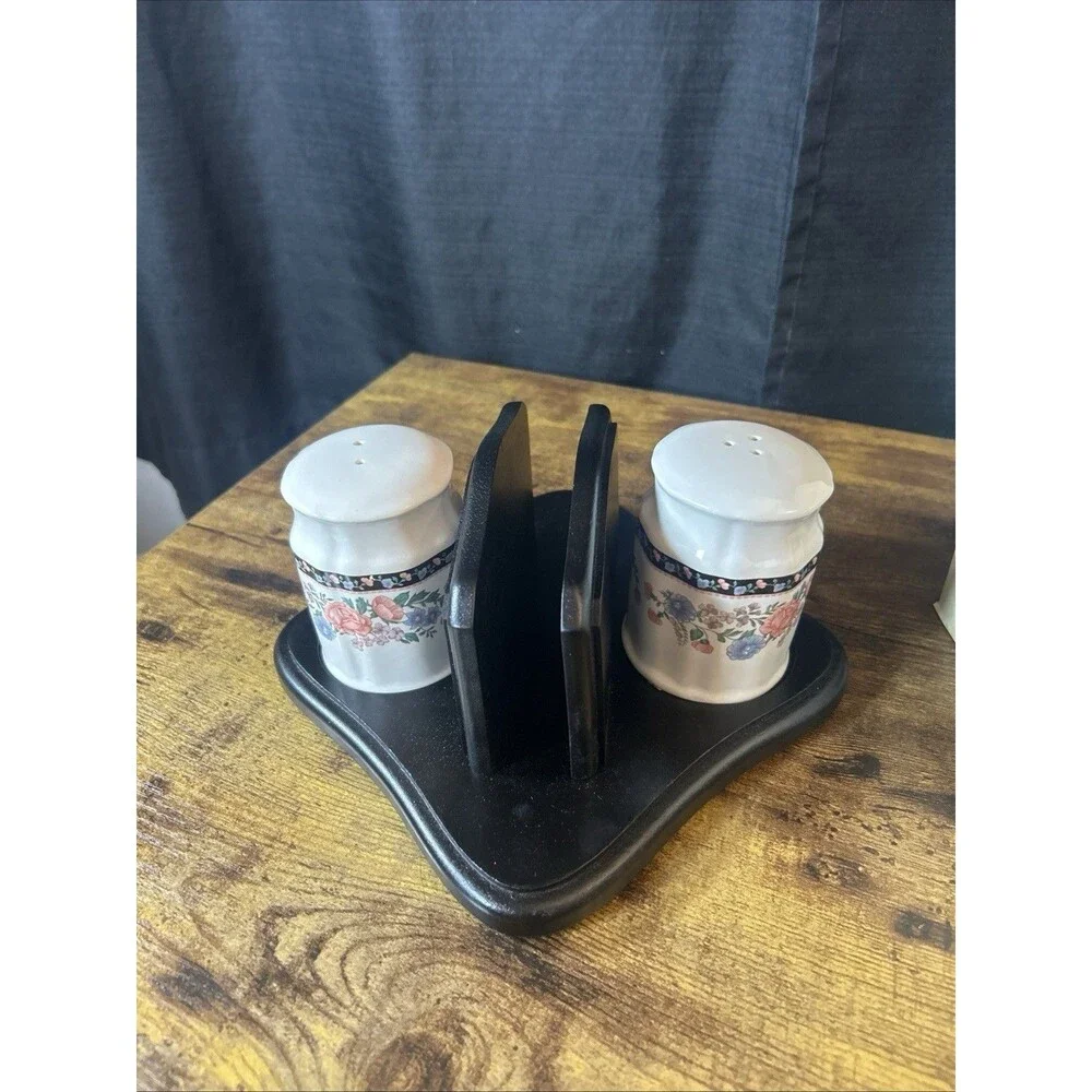 Ceramic Salt & Pepper Shakers W/ Napkin Holder Elizabeth Gray Vtg JCPenney Sango